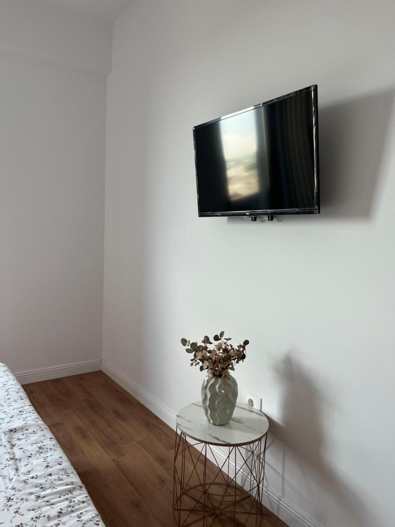 Apartament Nou Neo Tower Сучеава Екстериор снимка